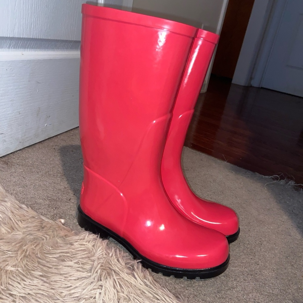 Columbia women’s pink rain boots